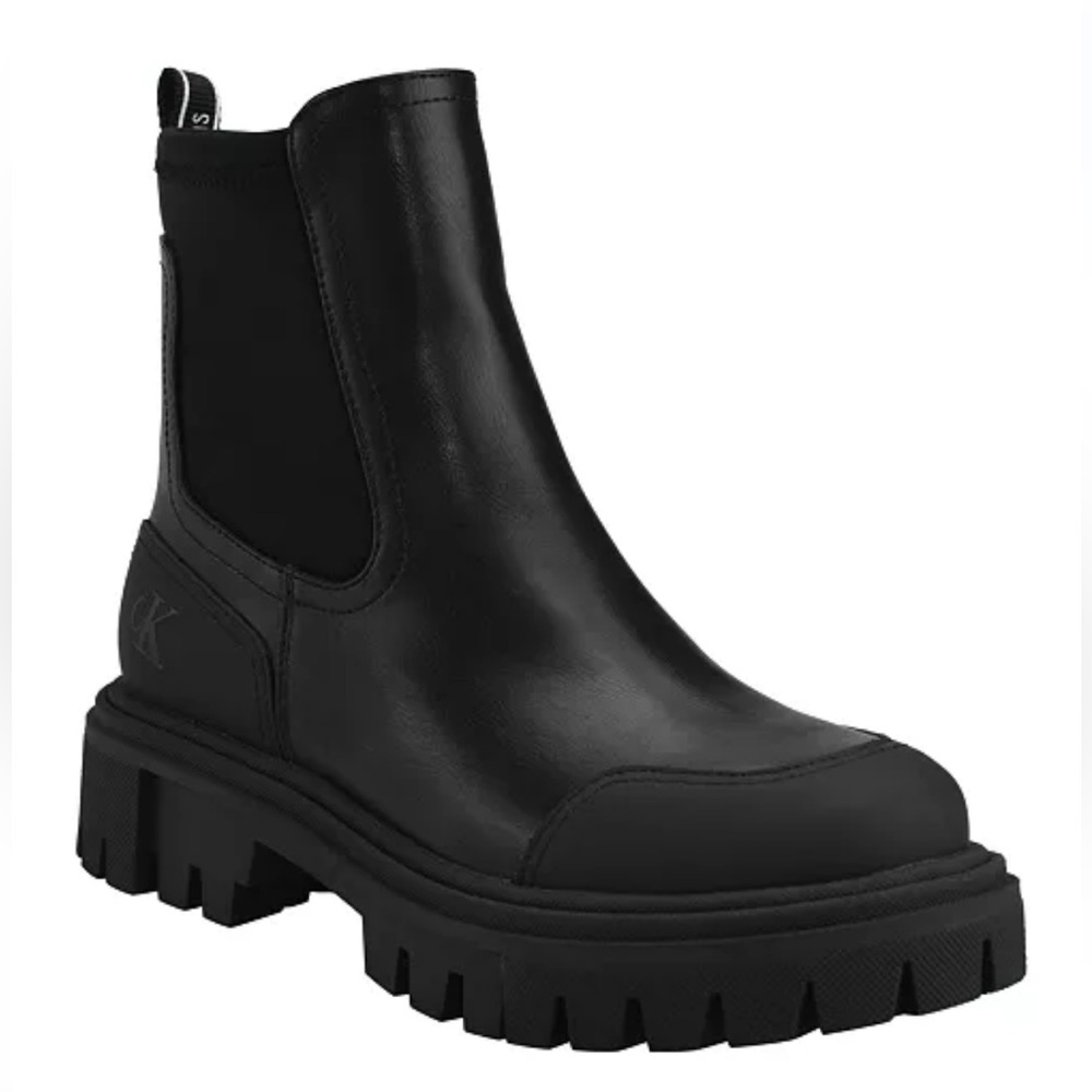 Calvin Klein Chelsea Booties‼️SALE‼️